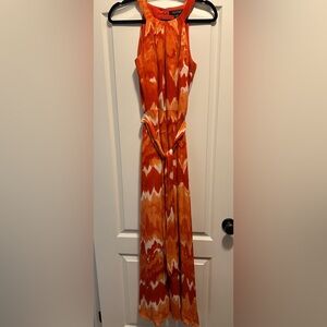 Long maxi orange and white dress White House black market, size 6